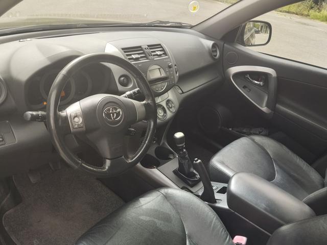 TOYOTA RAV 4 Luxury 2.2 D-CAT