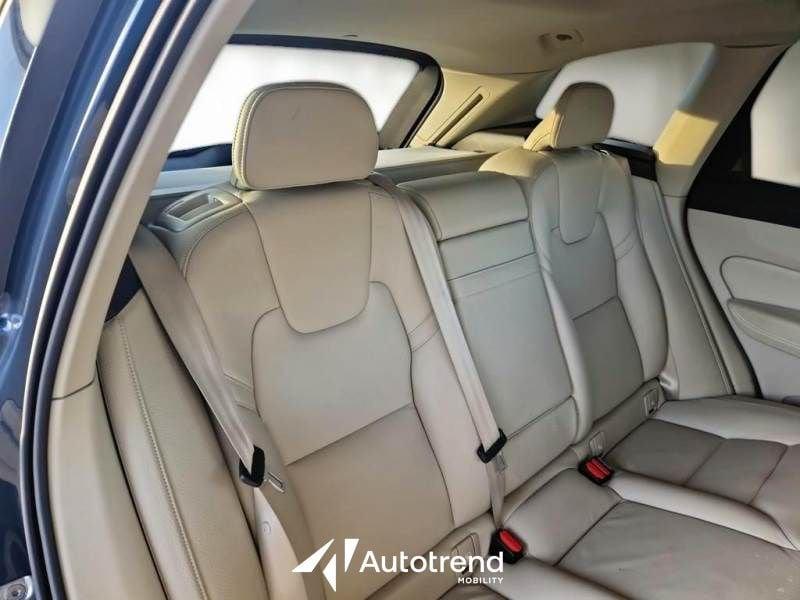 Volvo XC60 B5 235+14 CV AWD Mild-Hybrid Diesel Automatico Inscription