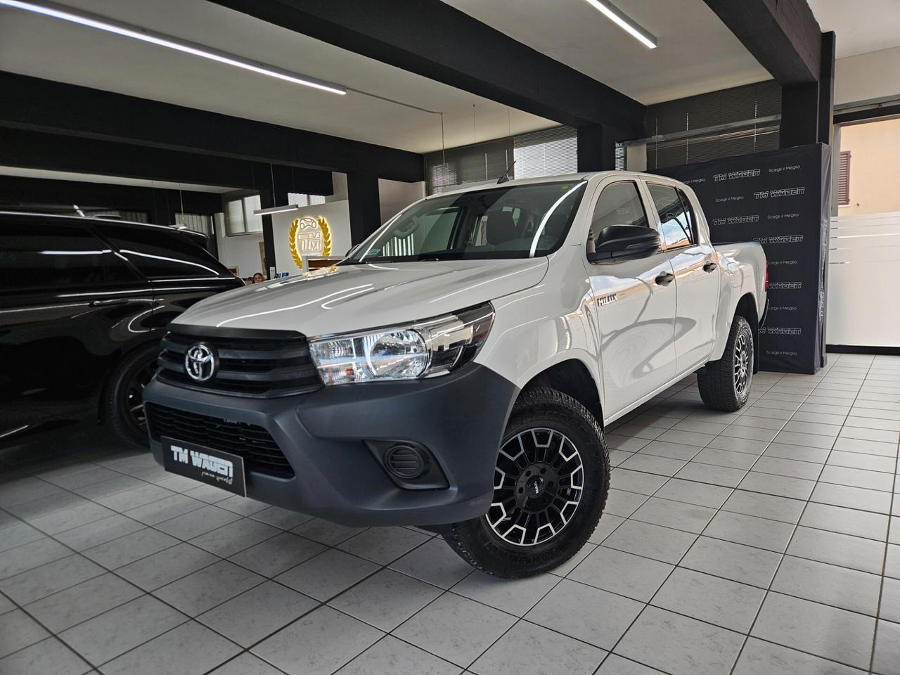 Toyota Hilux 2.4 d-4d Executive 4wd IVA ESCLUSA
