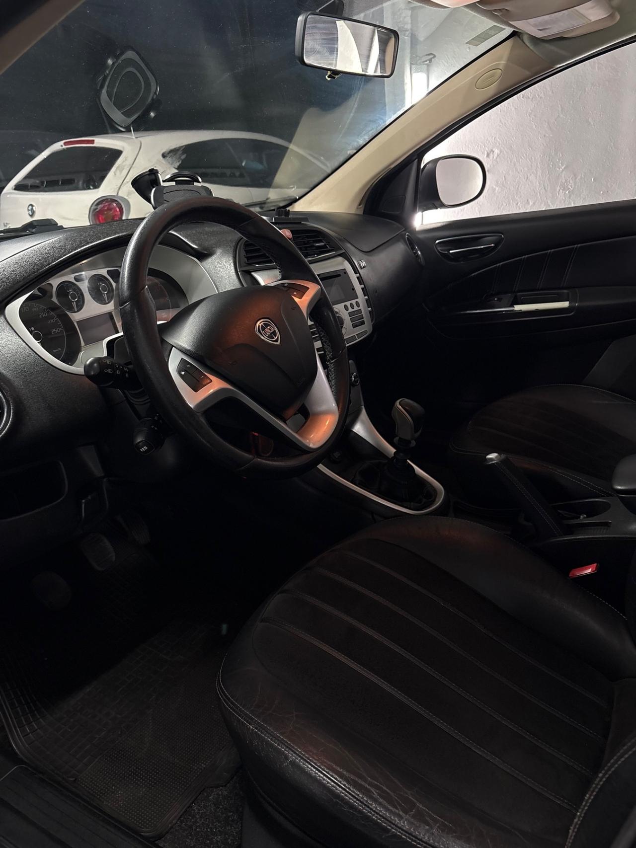 Lancia Delta 1.4 T-Jet 120 CV Oro Ecochic GPL