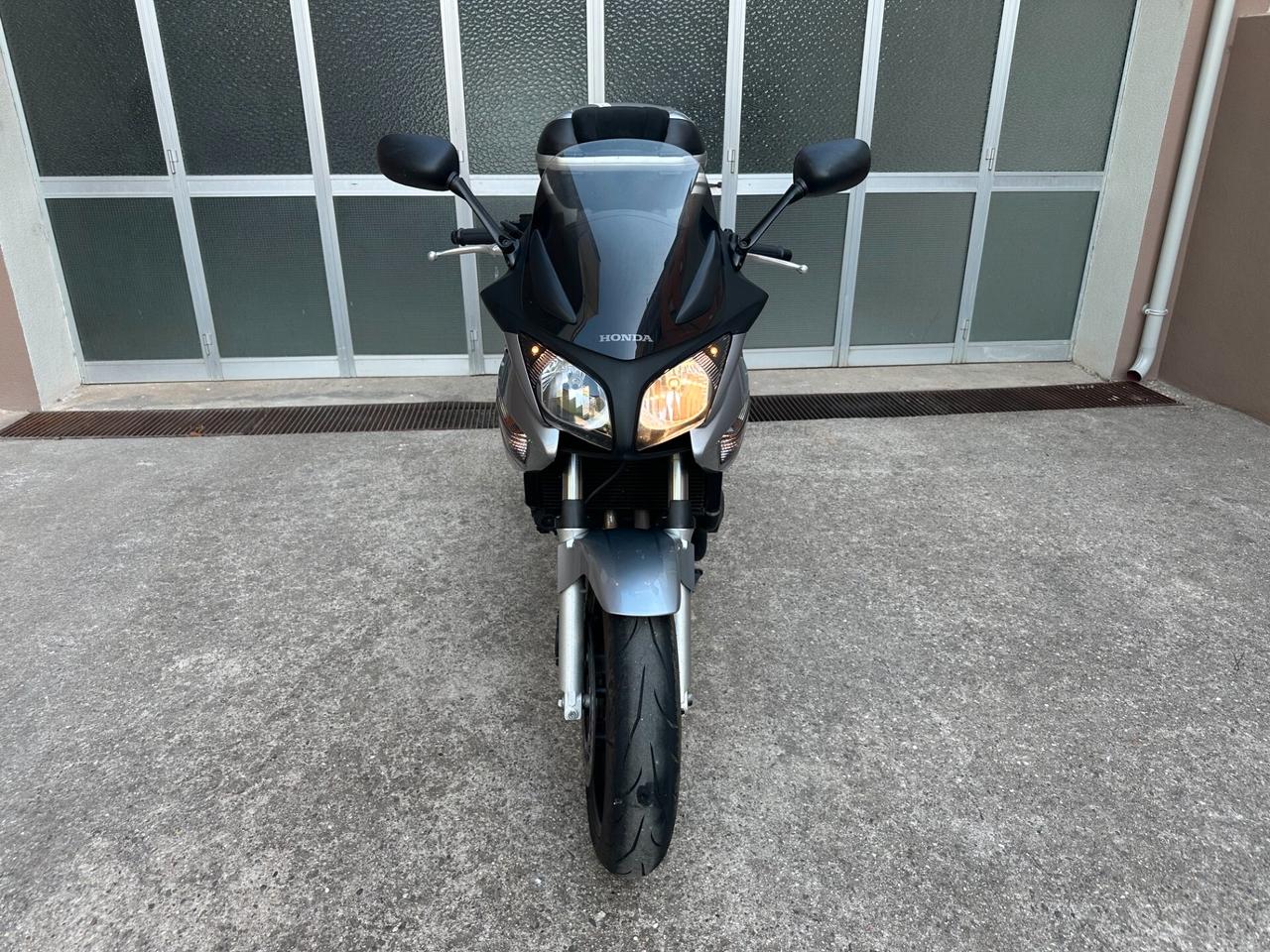 Honda CBF 600