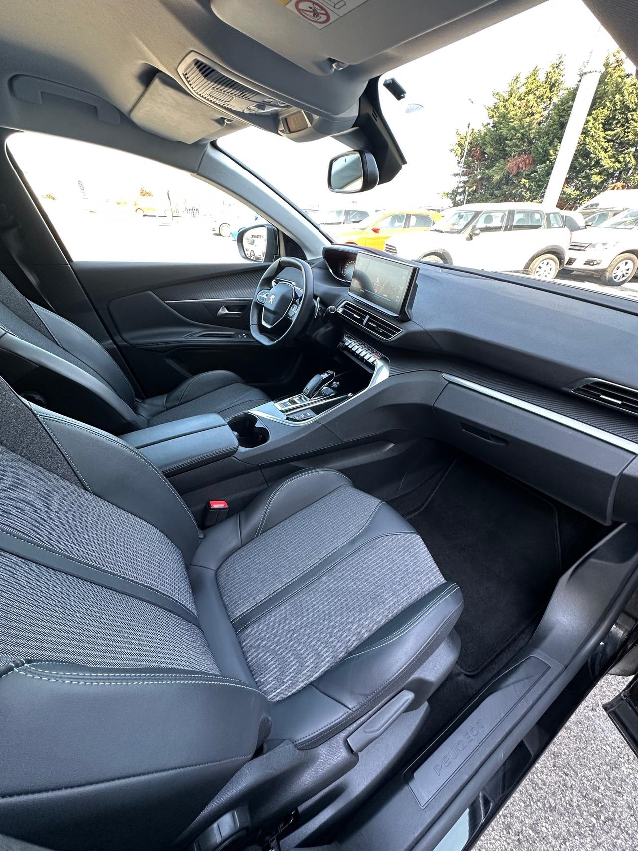 Peugeot 3008 BlueHDi 130 S&S EAT8 Allure Pack