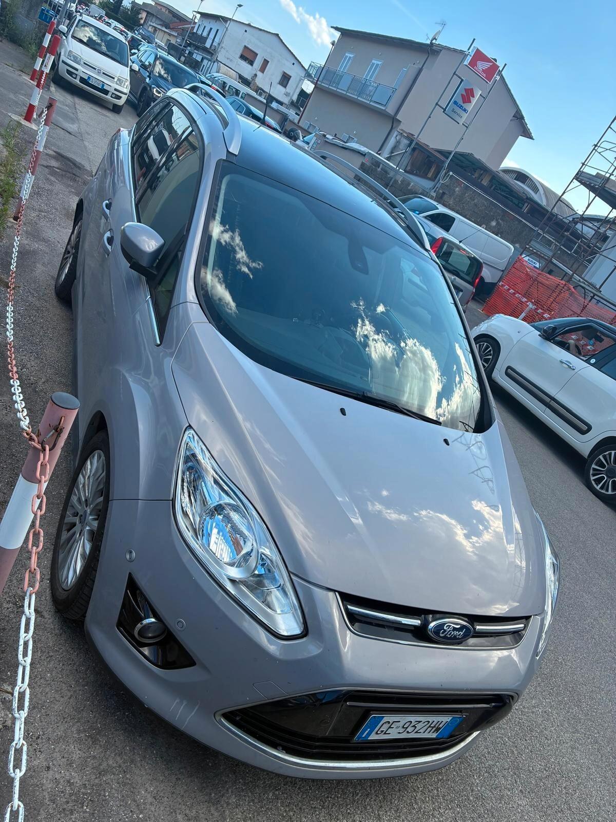 FORD GRAND C-MAX - SeTTE POSTI- UNiCO PRoPRIETARIO- ECCELLENTI CONDIZIONi