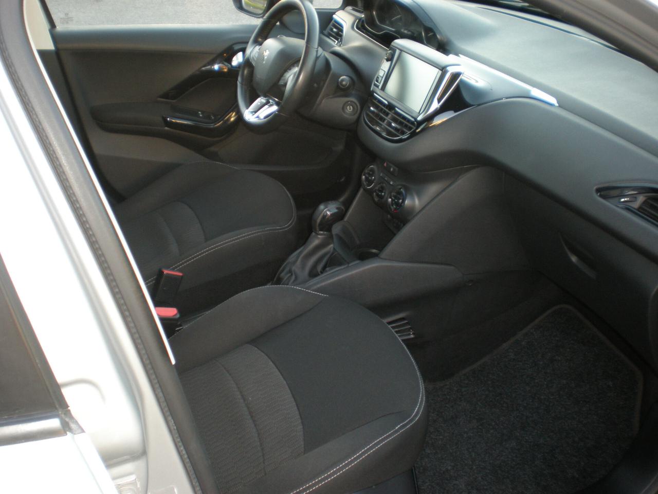 Peugeot 208 restyling 1.6 td, eccellente