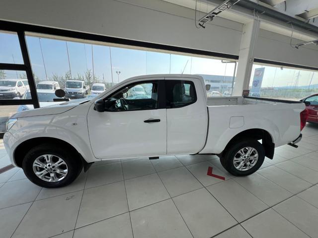 NISSAN Navara 2.3 dCi 4WD King Cab Acenta 4 POSTI 4 PORTE