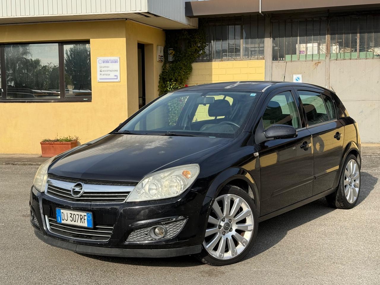 Opel Astra 1.7 CDTI 101CV 5 porte Cosmo