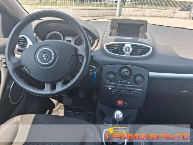RENAULT Clio 1.2 16V 5 porte Dynamique