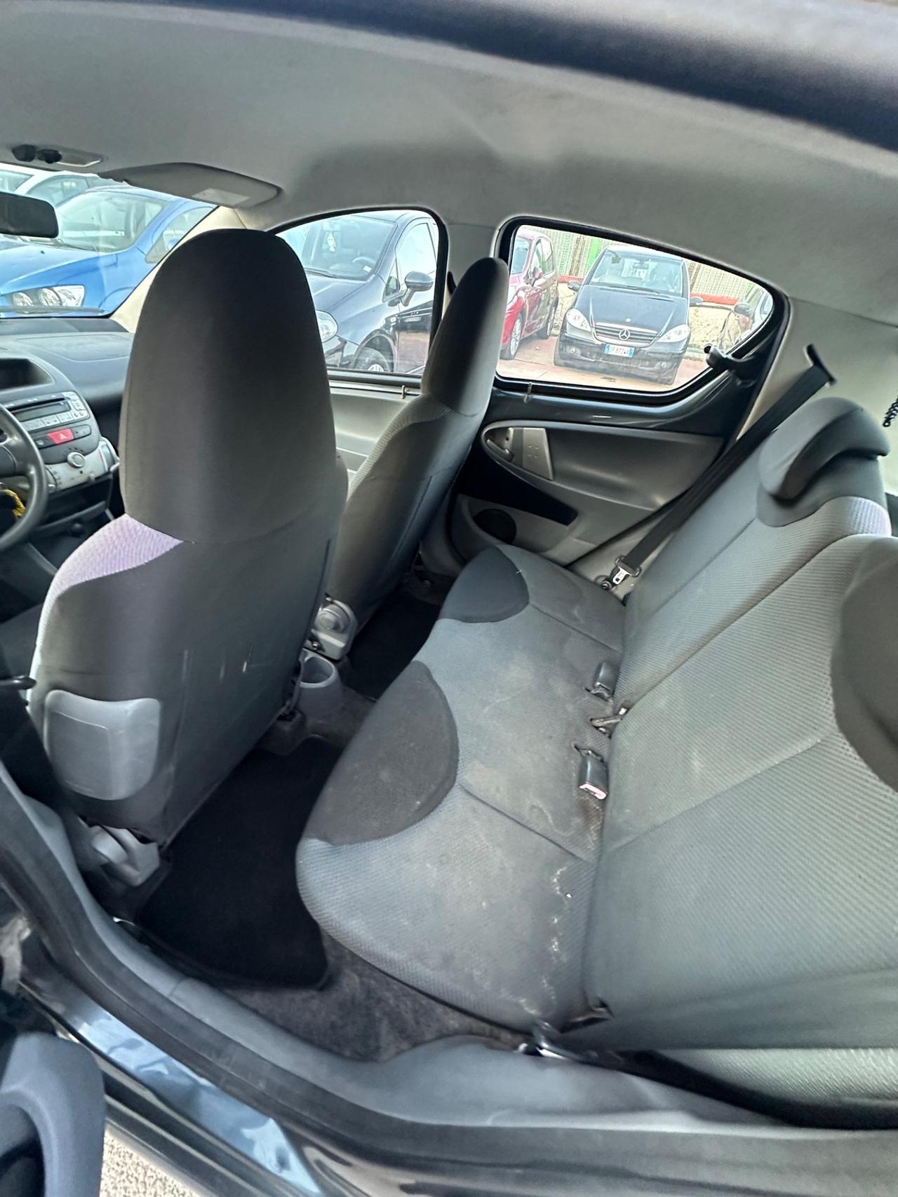 Toyota Aygo 1.0 12V VVT-i 5 porte Sol