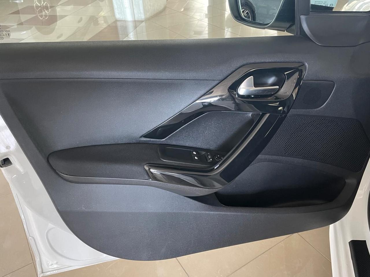 PEUGEOT 208 Active Restyling - 1.4 HDi 70cv