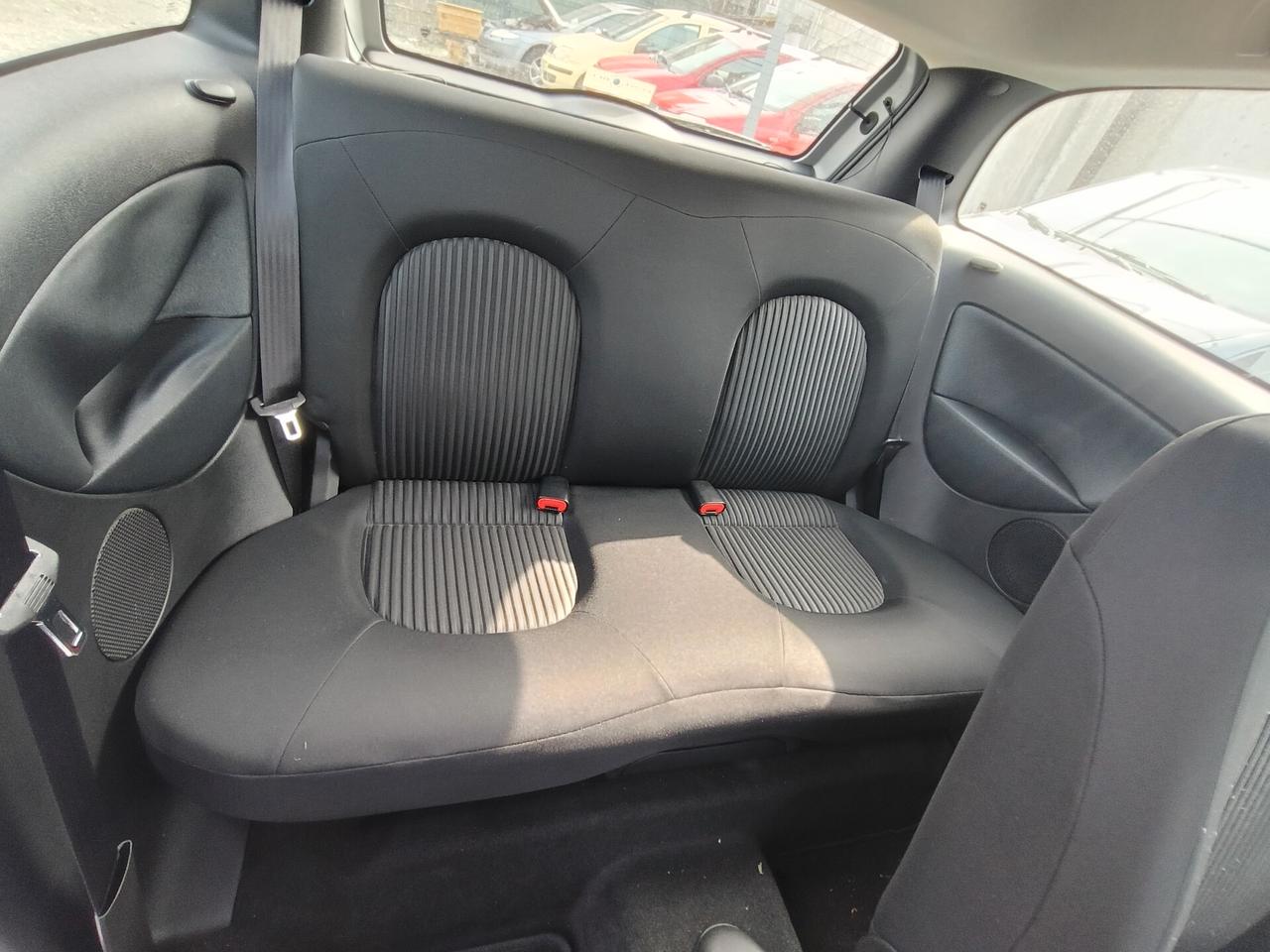 Lancia Ypsilon 1.2 Oro