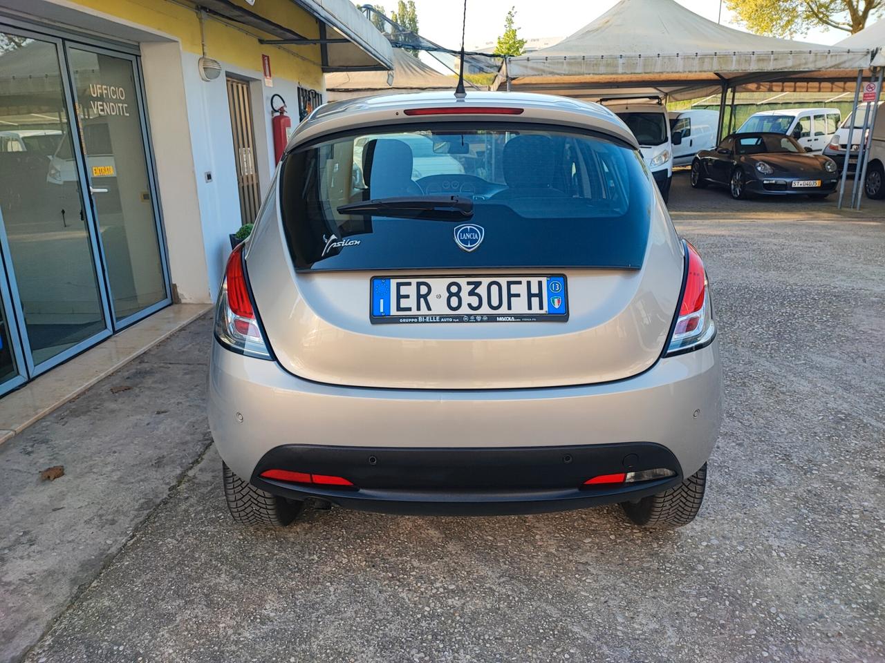 Lancia Ypsilon
