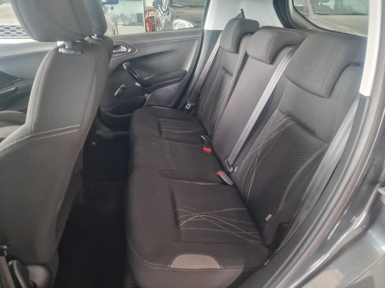 Peugeot 208 1.4 HDi 5 porte