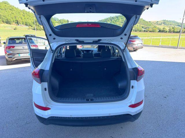 HYUNDAI Tucson 1.7 CRDi XPossible, NAVIGATORE, TELECAMERA