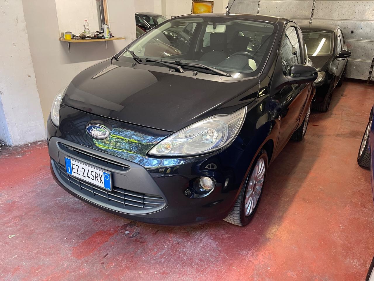 Ford Ka 1.2 8V 69 CV Black&White Edition