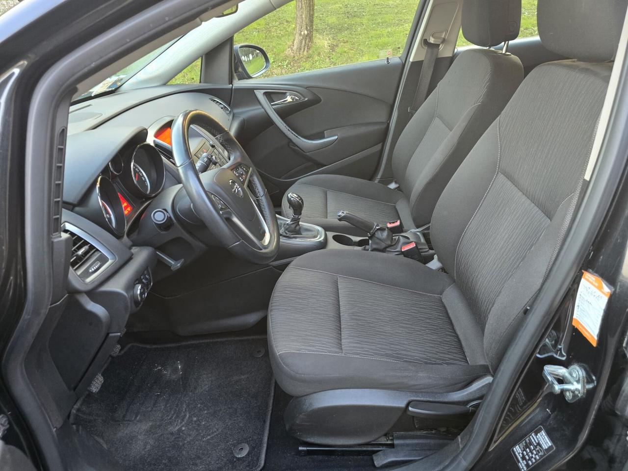 Opel Astra 1.4 100CV OK NEOPATENTATI - 2013