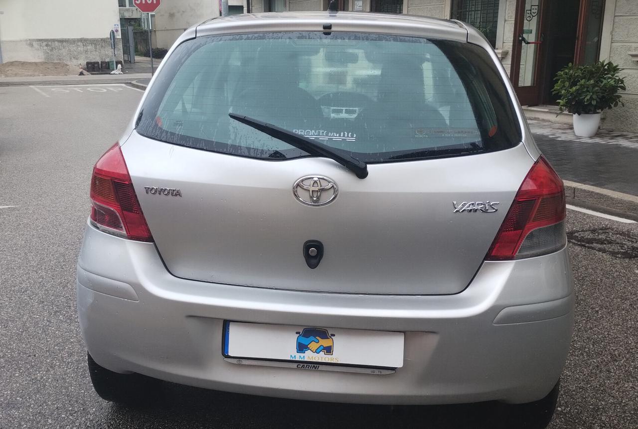 Toyota Yaris 1.3 5 porte M-MT Sol NEOPATENTATI