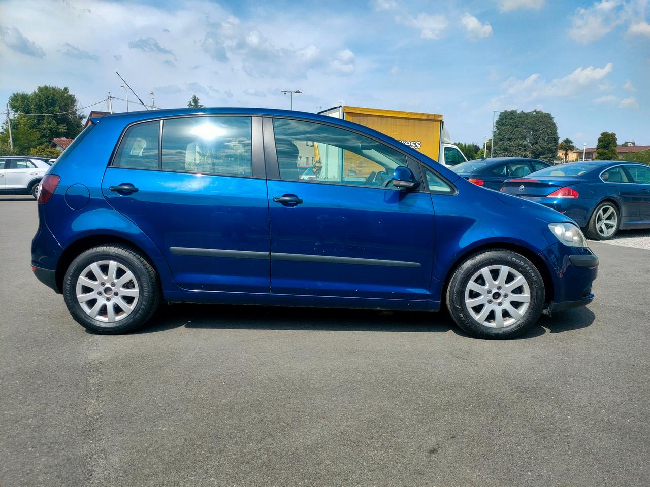 Volkswagen Golf Plus Golf 1.6 5p. Comfortline unico proprietario neopatentati
