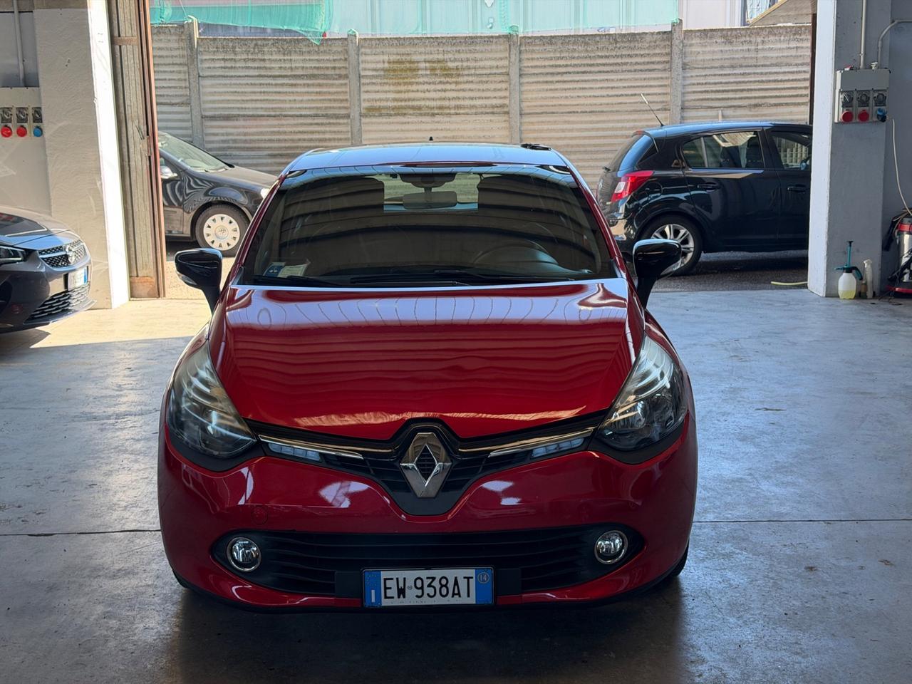 Renault Clio 1.2 75CV 5 porte Costume National