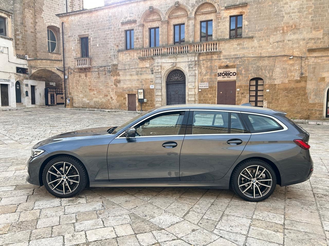 Bmw 320d Sport 190 cv lights ambient + virtual