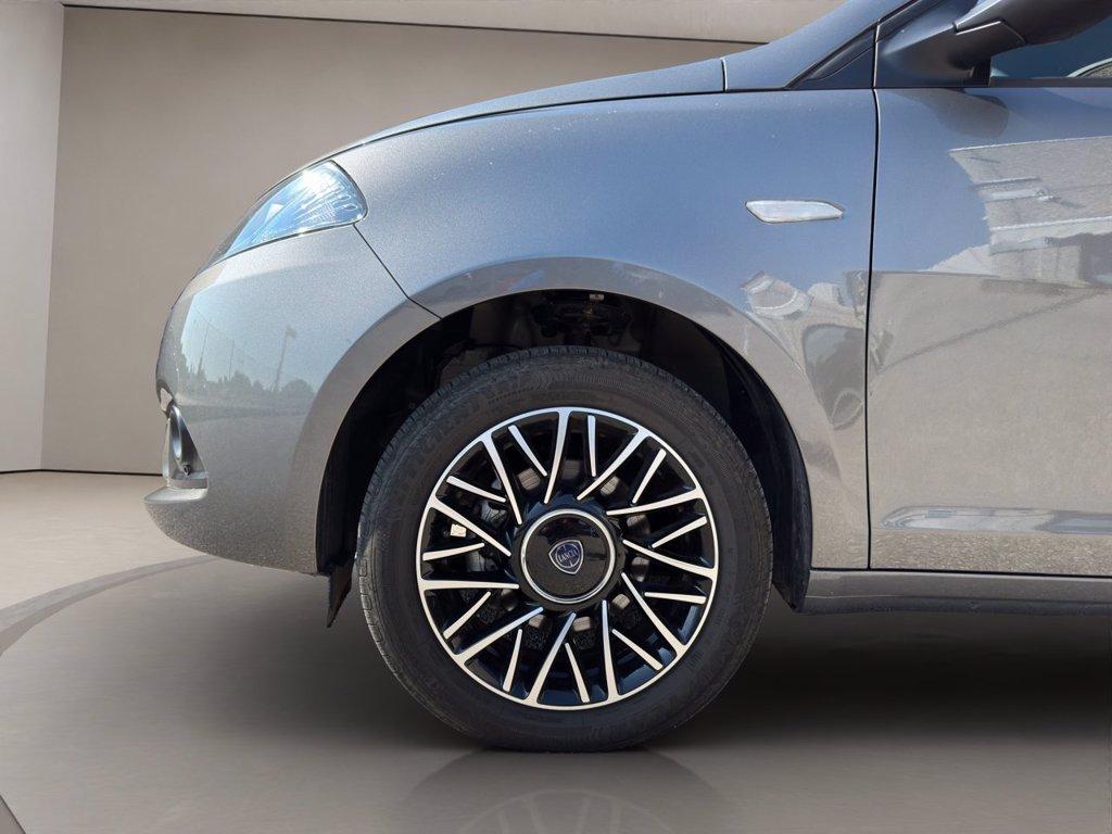 LANCIA Ypsilon 1.0 firefly hybrid Platino s&s 70cv del 2024