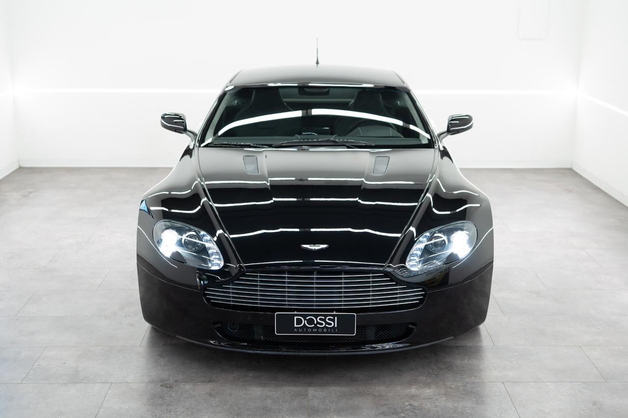 Aston Martin V8 Vantage Coupé--MANUALE--