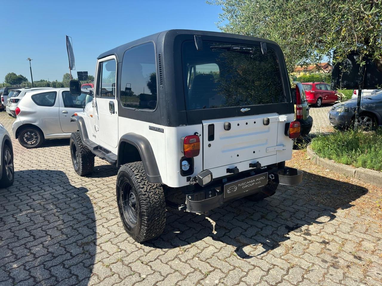 Jeep Wrangler 2.5 Laredo GPL