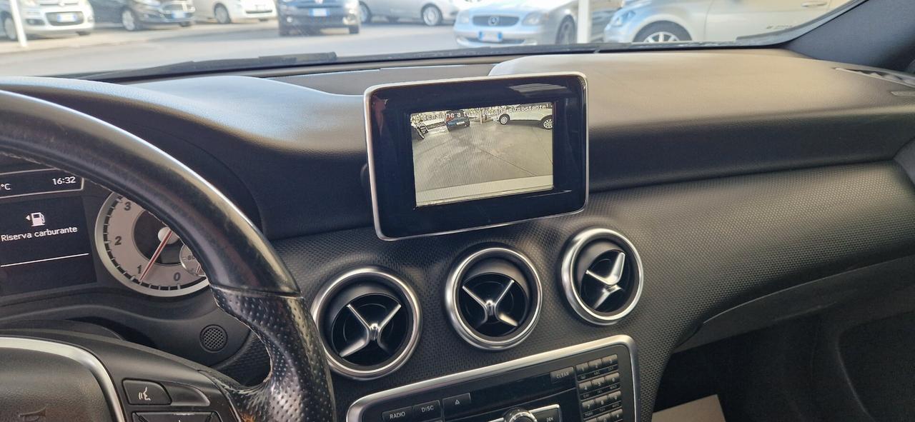 Mercedes A 180 CDI Premium * Navi - Led - Retrocamera *
