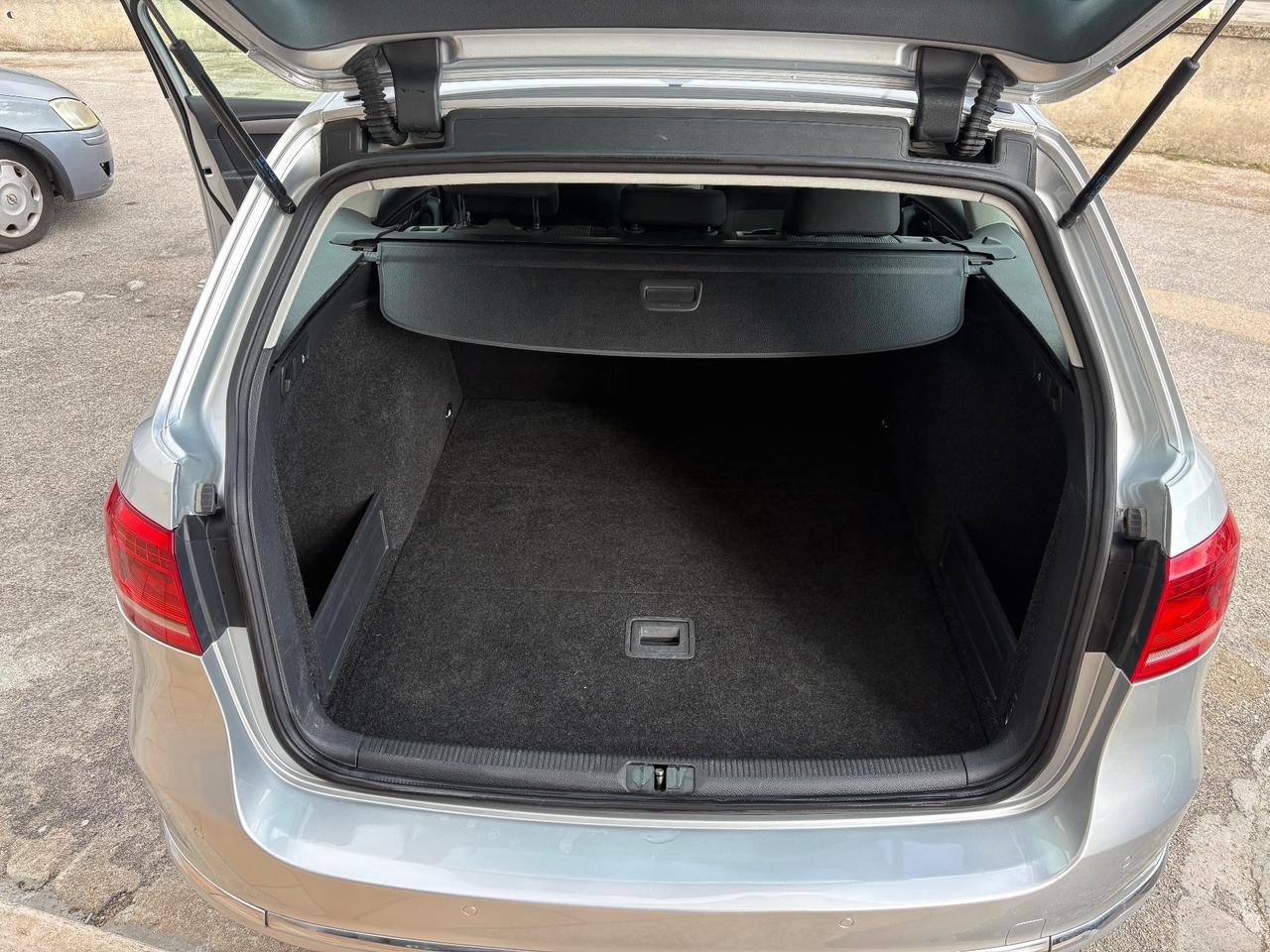 Volkswagen Passat Var. 2.0 TDI Highline BlueM.Tech. HD