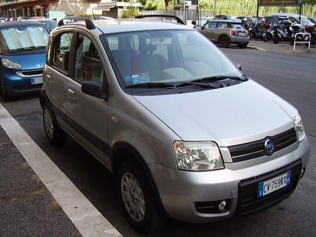 Fiat Panda 4x4 climbing 1,2