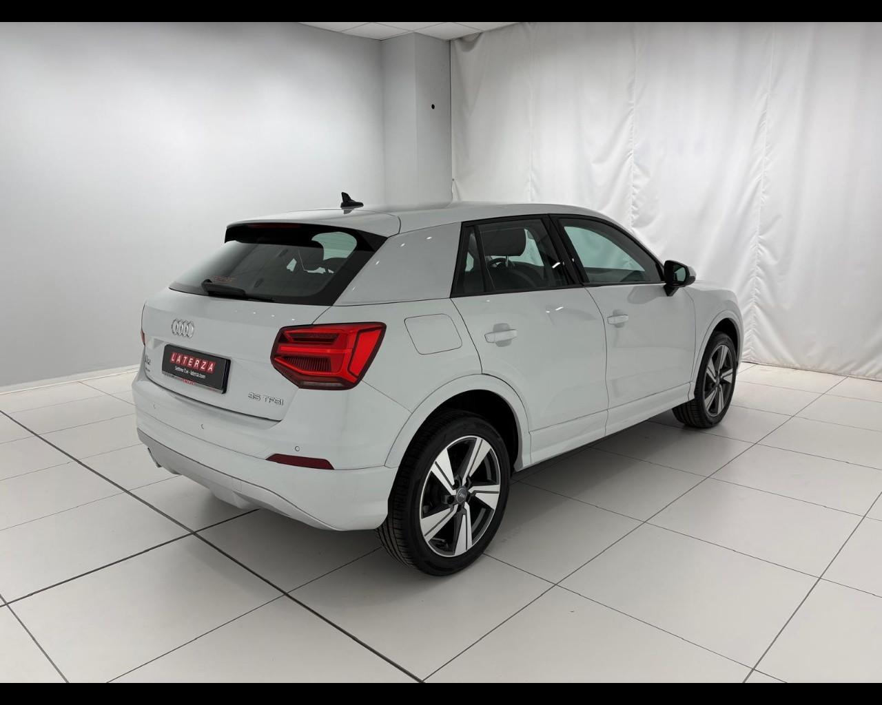 AUDI Q2 35 1.5 tfsi Admired