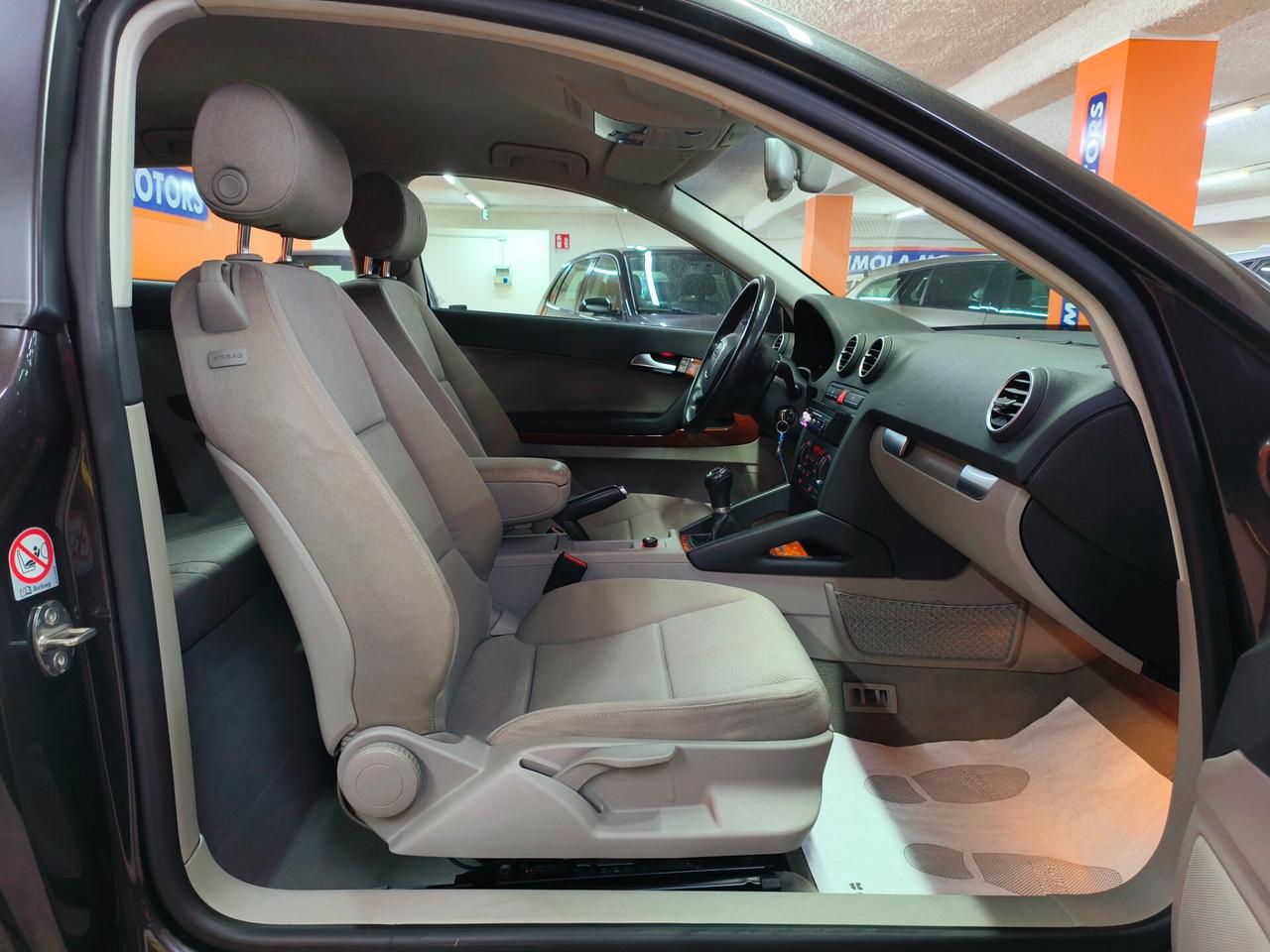 Audi A3 1.6 16V FSI Ambition