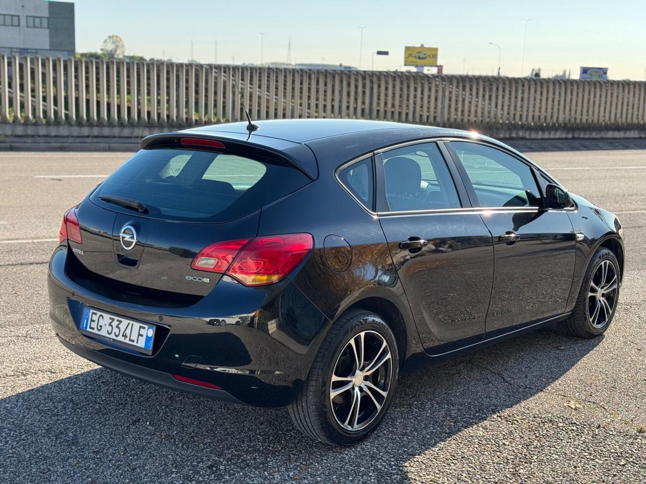 Opel Astra 1.3 CDTI 95CV Euro 5 Neopatentati