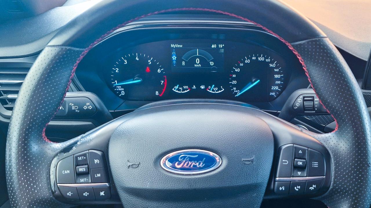Ford Focus 1.0 EcoBoost Hybrid 125 CV 5p. ST-Line