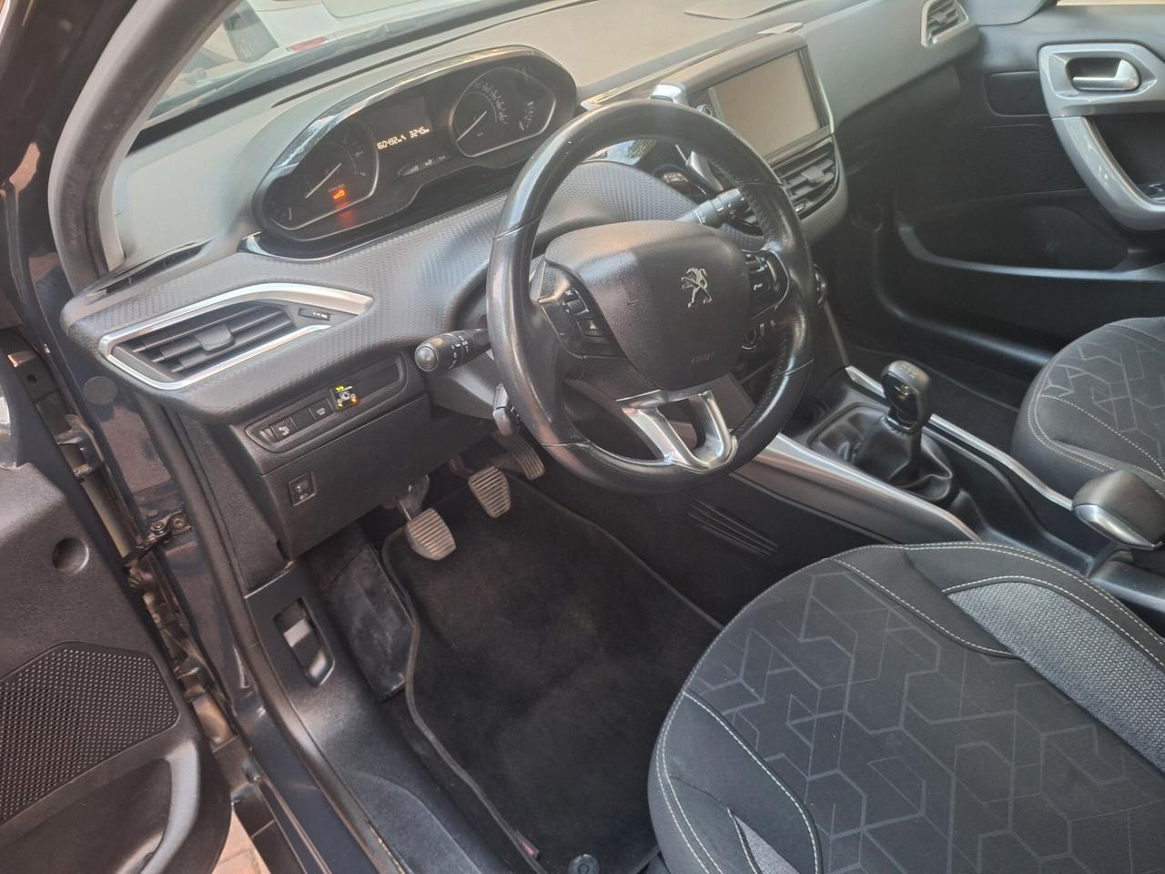 Peugeot 2008 PureTech 82 Allure Benz/Gpl