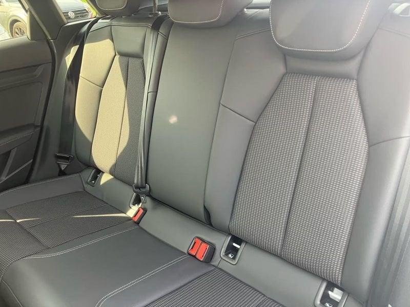 Audi A3 A3 SPB 30 TDI S line edition Black Pack 18" Cockpit