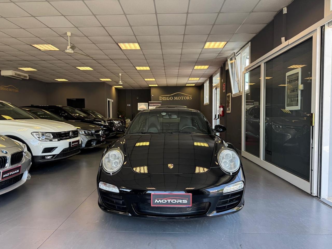 Porsche 911 Carrera Coupé Black Edition