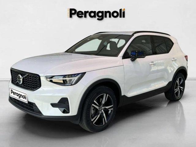 VOLVO XC40 B3 PLUS DARK AUTOMATICA KM0