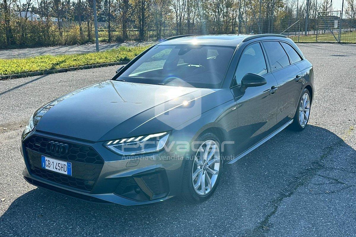 AUDI A4 Avant 45 TFSI quattro S tronic S line edition