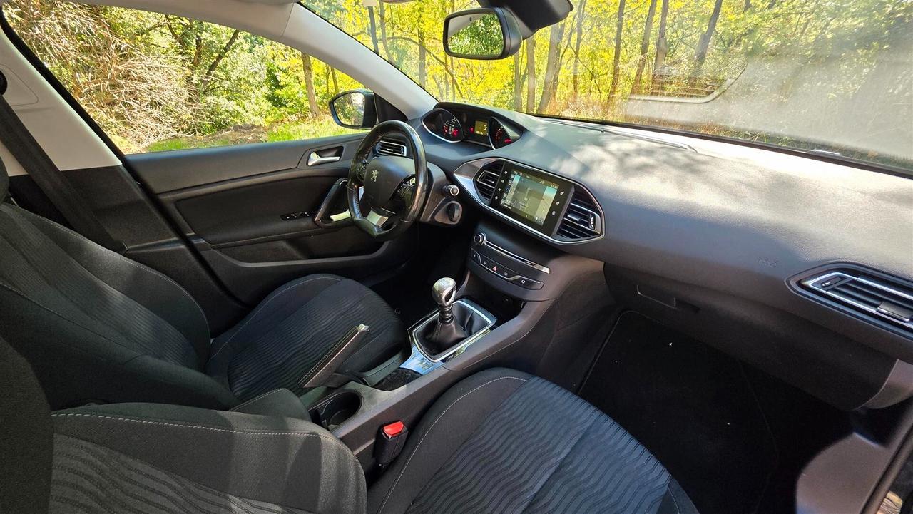 Peugeot 308 1.6 BlueHDi 115 CV Stop&Start Business