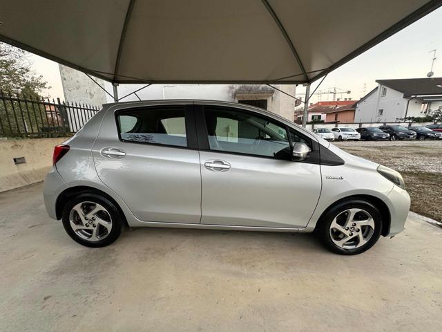 TOYOTA Yaris 1.5 Hybrid 5 porte Active AUTOMATICA PER NEOPATENT