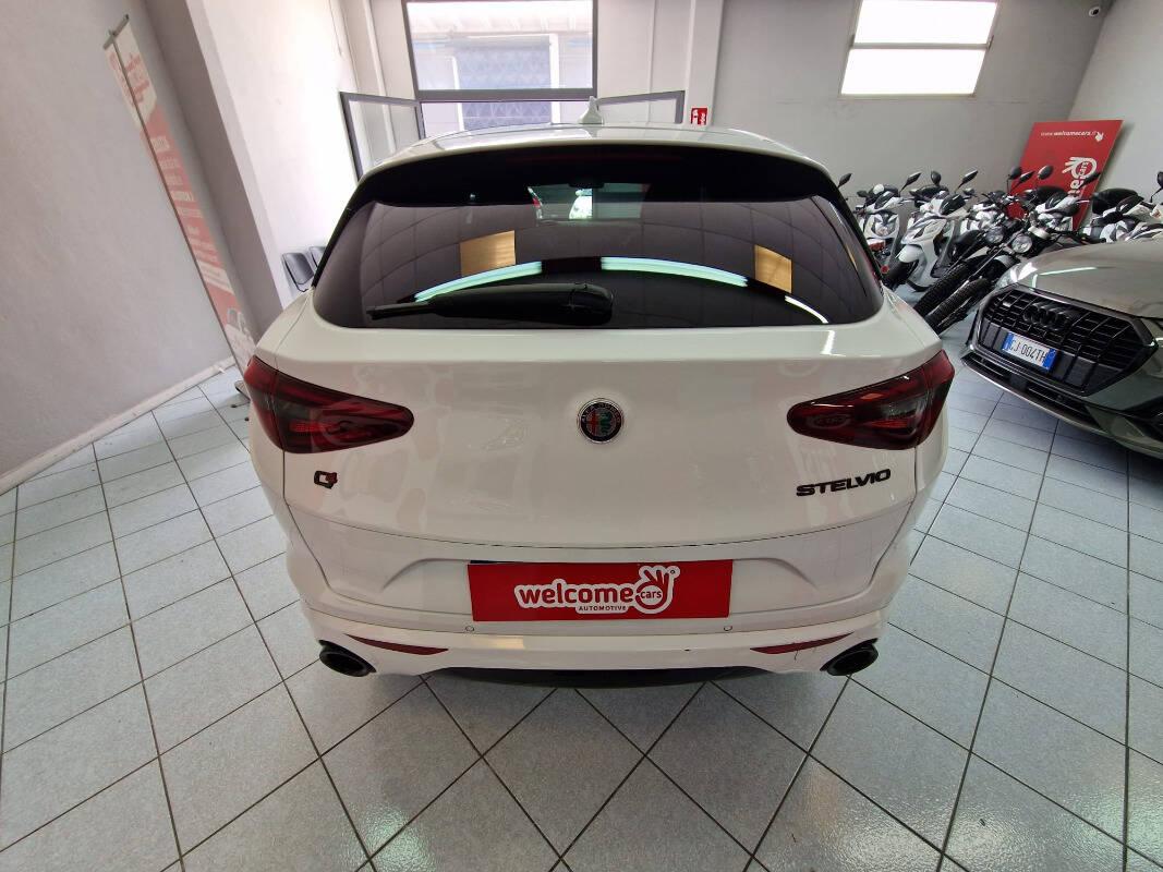Alfa Romeo Stelvio 2.2 t Veloce Q4 210cv auto
