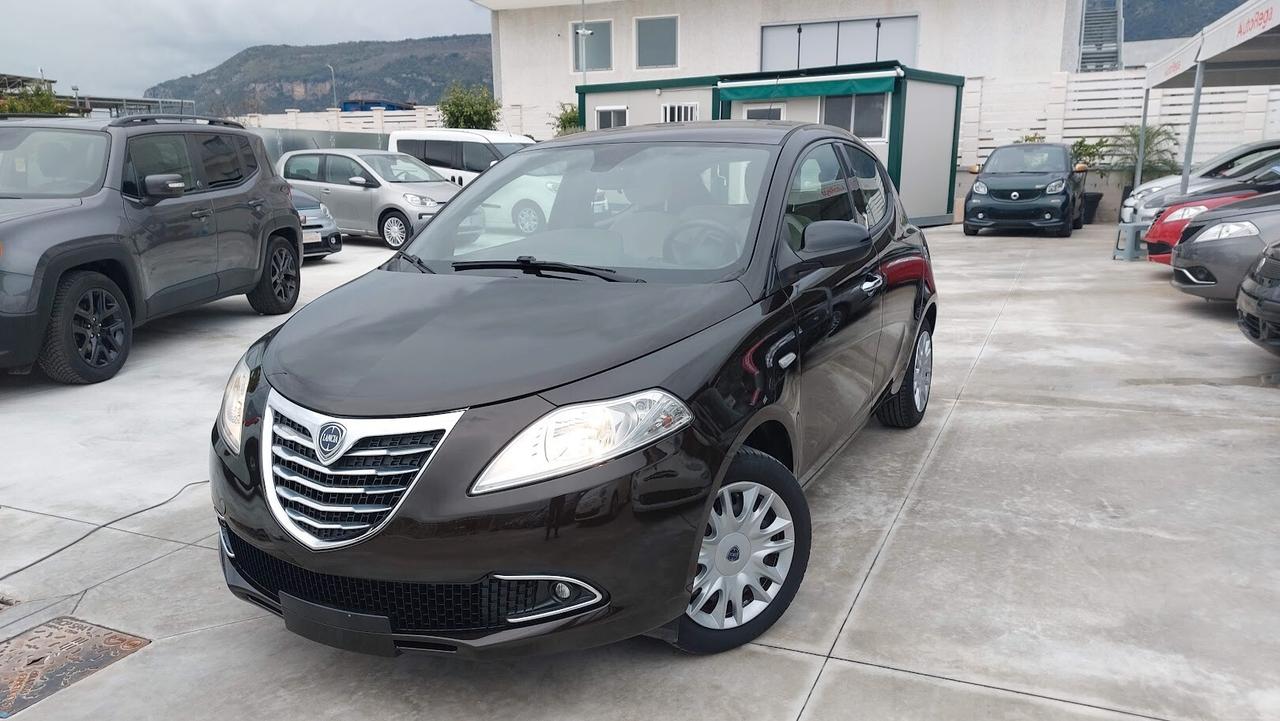 Lancia Ypsilon 1.2 69 CV 5 porte 2013