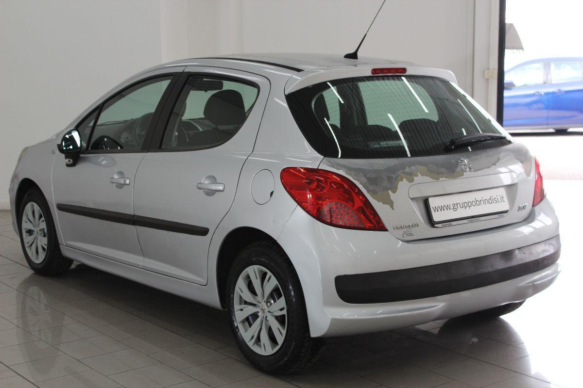 PEUGEOT - 207 - HDi 70CV 5p. X Line