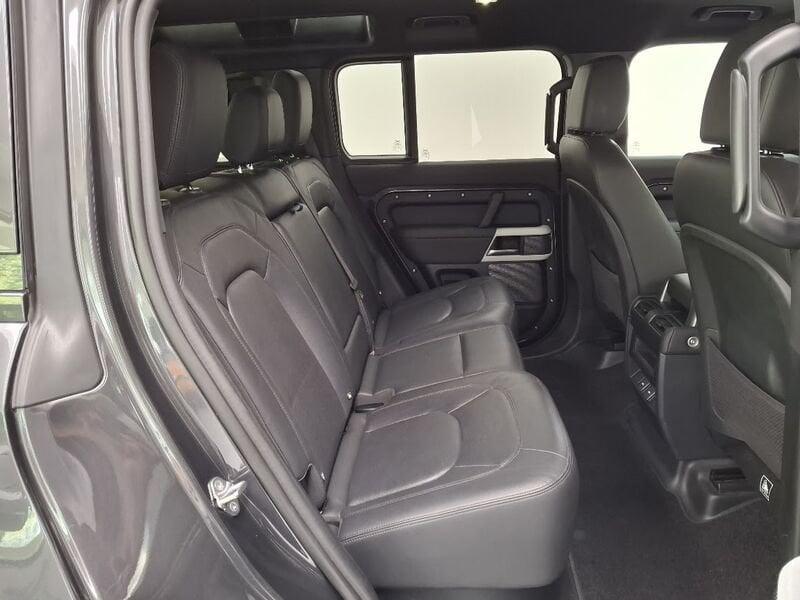 Land Rover Defender 3.0D I6 200 110 SE AWD auto. AUTOCARRO N1