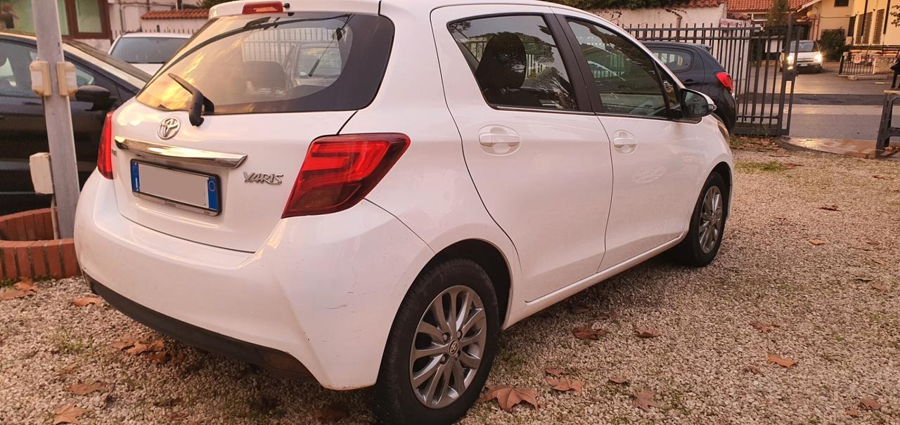 Toyota Yaris 1.0 5 porte Lounge