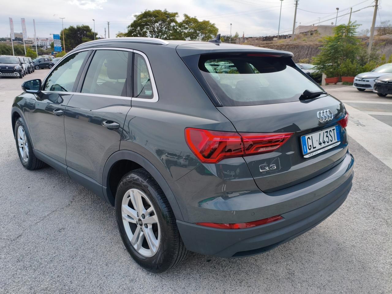 Audi Q3 35 TDI S tronic Business