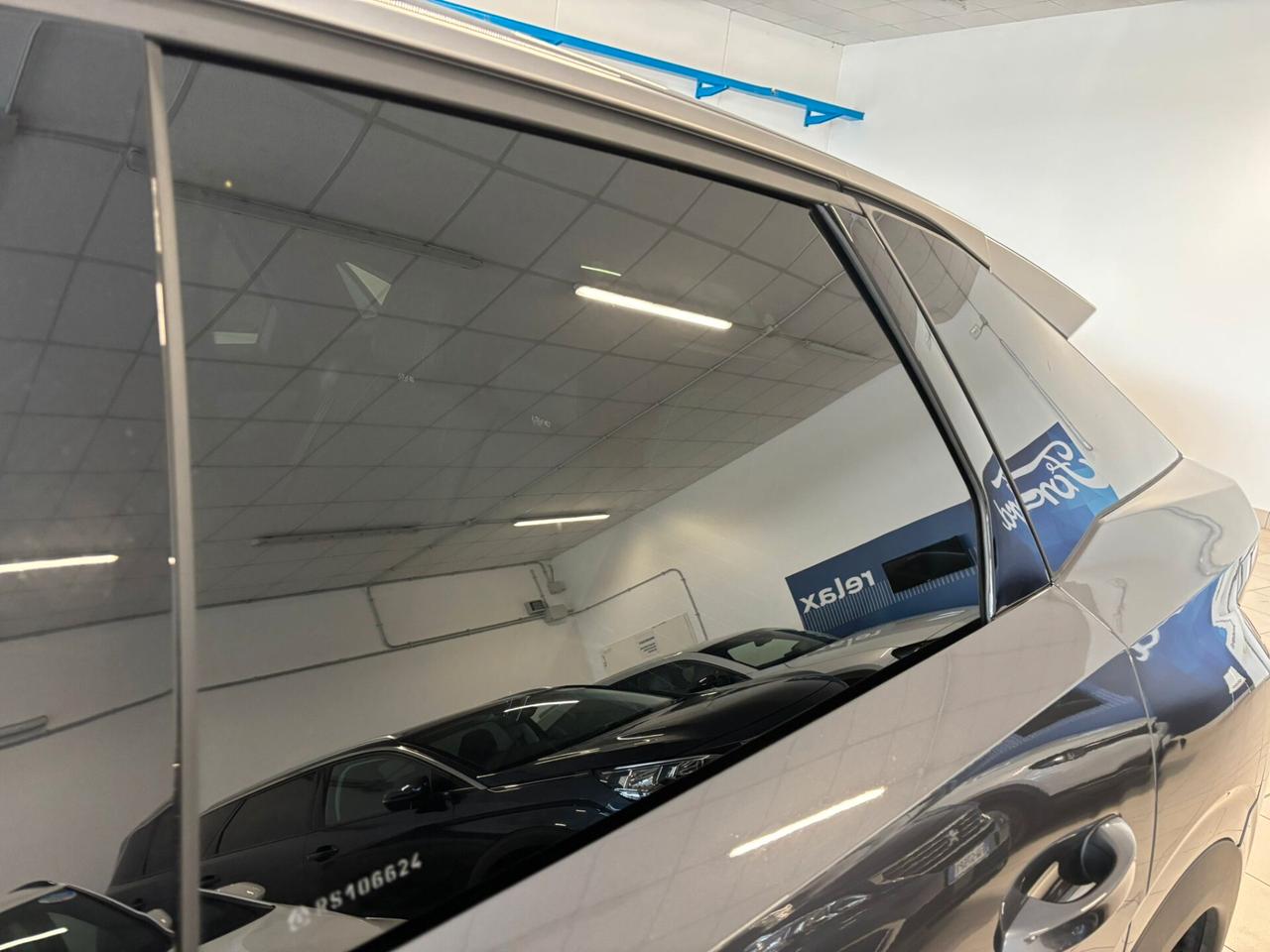 Peugeot 3008 ALLURE Hybrid 145 e-DCS6 SPOTICAR