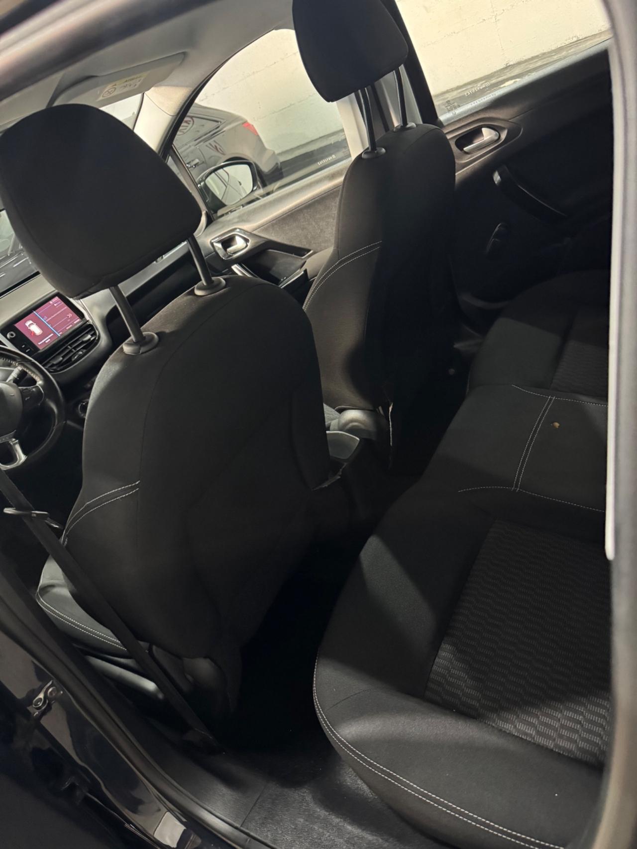 Peugeot 208 BlueHDi 75 5 porte Allure