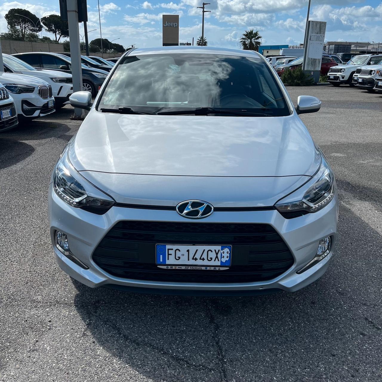 Hyundai i20 Coupé 1.4 CRDi 3 porte Login