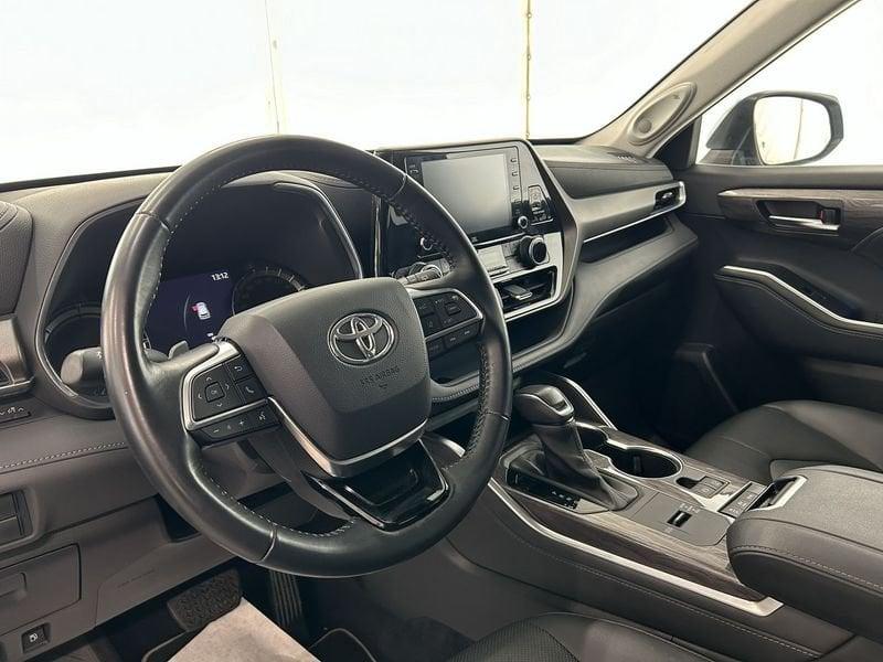 Toyota Highlander 2.5H AWD-i E-CVT Lounge 7 POSTI